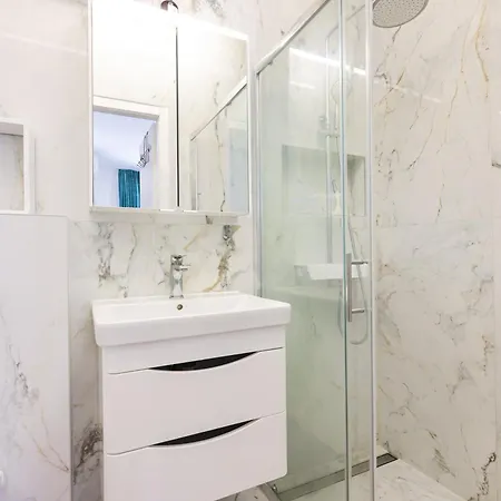 Amfora Apartment *
