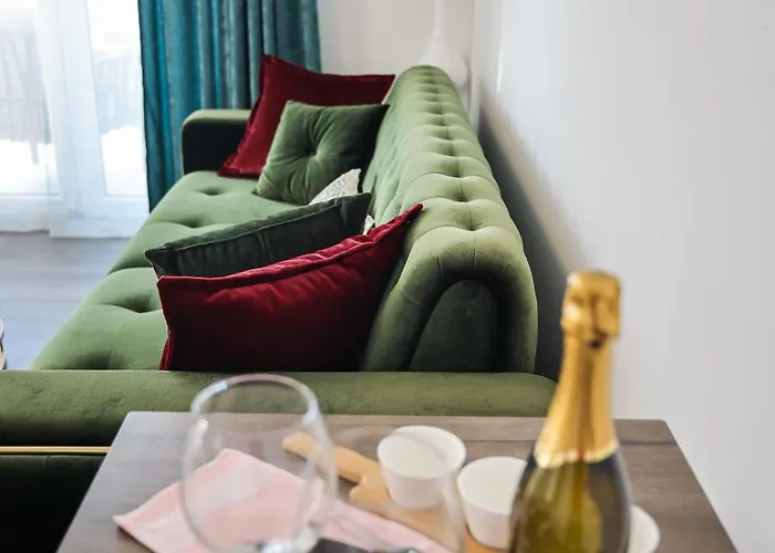 Amfora شقة زادار